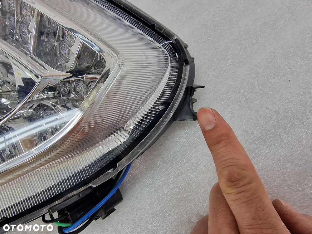 HYUNDAI GRAND SANTA FE III 12- PRAWY HALOGEN LED / DRL , SPRAWNY LED , NR 92202-B8 / 92202-B8100 , NR AUKCJI H264 - 4