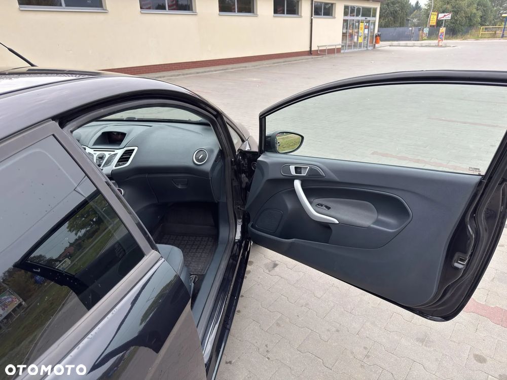 Ford Fiesta - 19