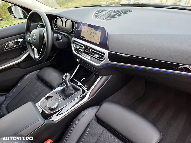 BMW Seria 3 320d Sport Line Shadow - 24