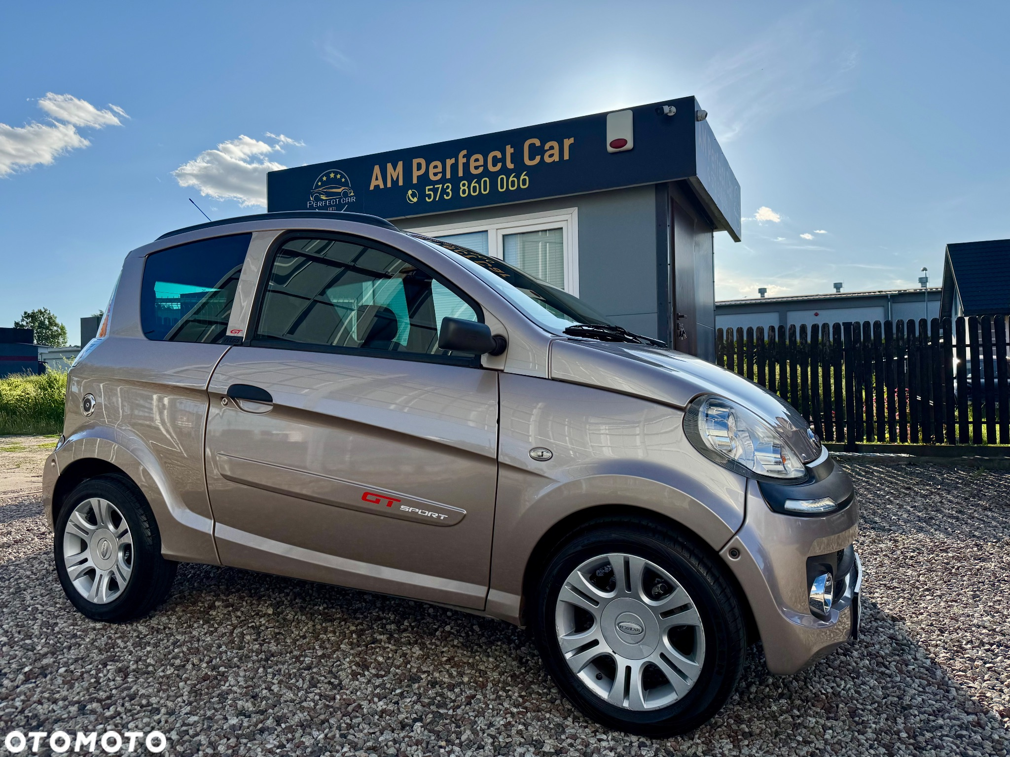 Microcar M.GO - 16