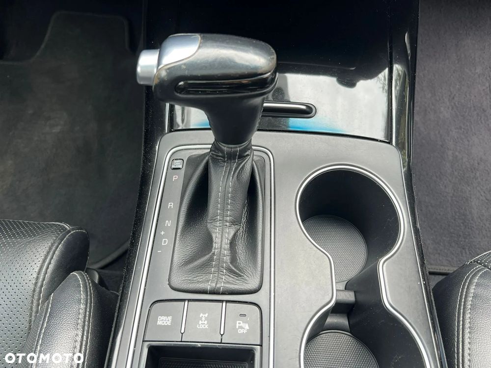 Kia Sorento - 16