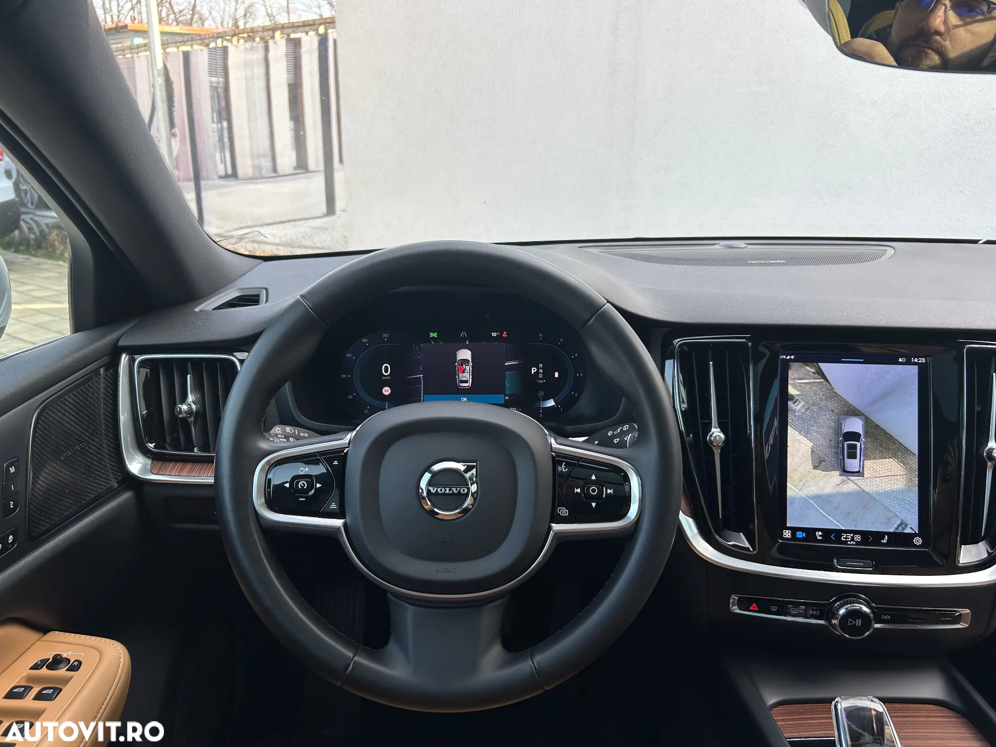 Volvo V60 B4 MHEV AT8 FWD Inscription - 17