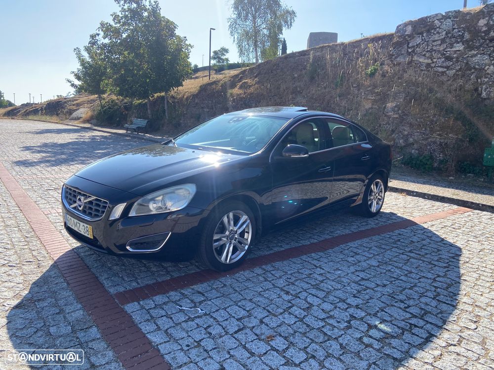 Volvo S60 2.0 D3 Momentum Start/Stop - 3