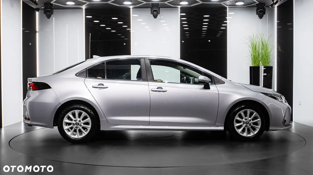 Toyota Corolla - 8