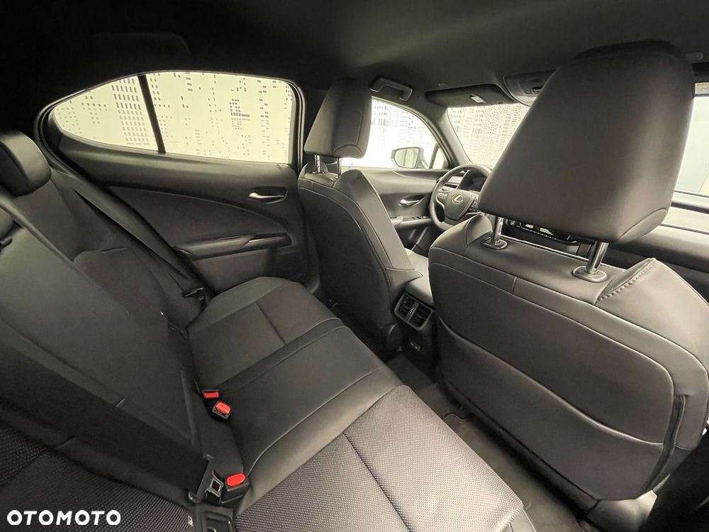 Lexus UX 300h Prestige - 9