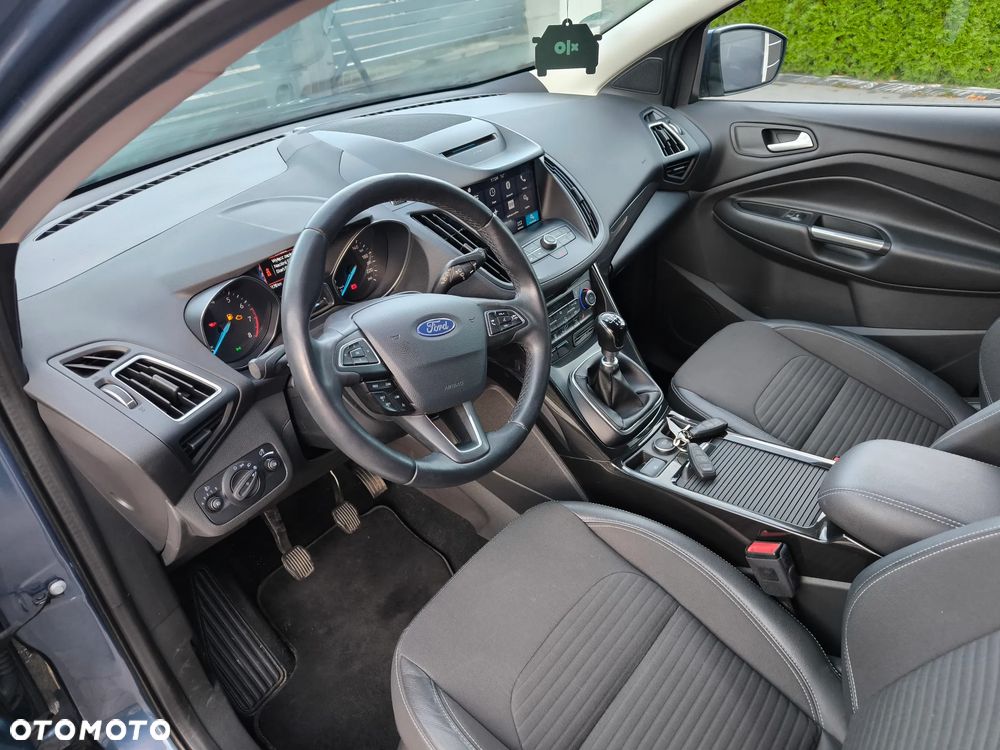 Ford Kuga - 11