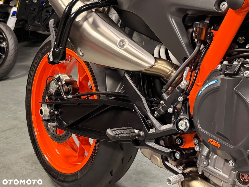KTM Duke - 18