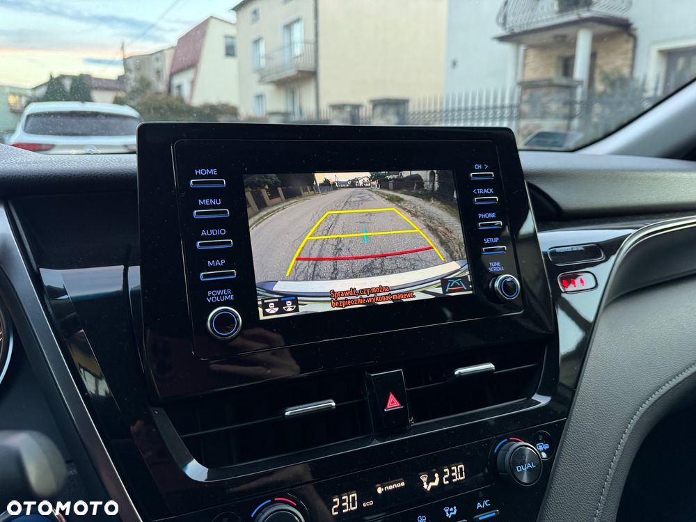 Toyota Camry 2.5 Hybrid Comfort CVT - 16