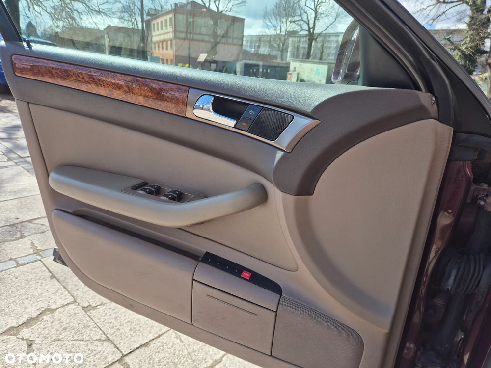 Audi A6 Avant 2.8 30V Quattro - 7