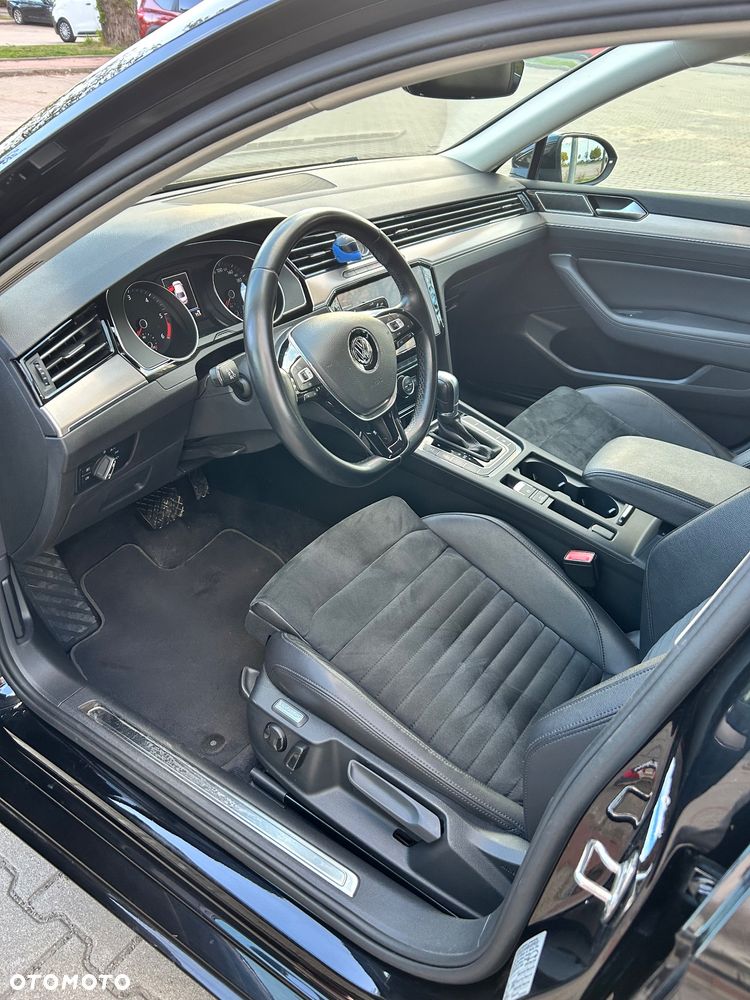 Volkswagen Passat - 8