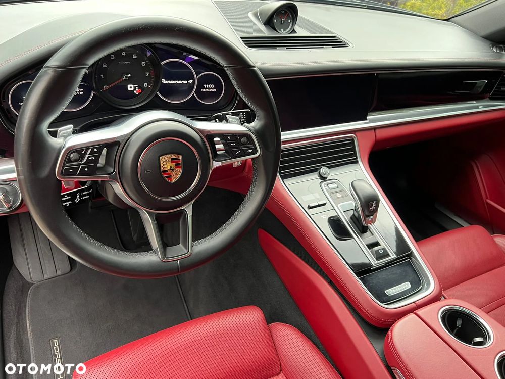 Porsche Panamera 4 - 6