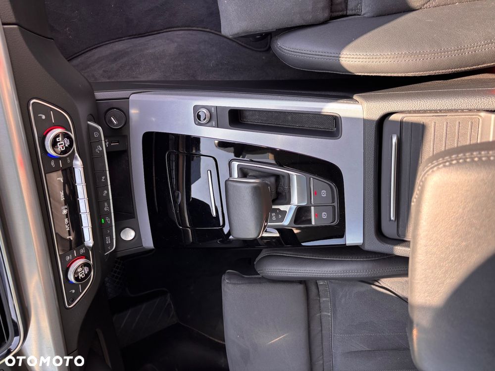 Audi Q5 55 TFSI e Quattro S Line S tronic - 15