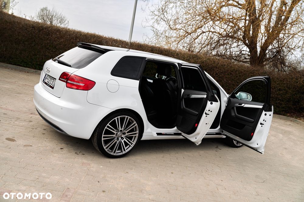 Audi A3 Sportback 1.4 TFSI S line Sportpaket - 20