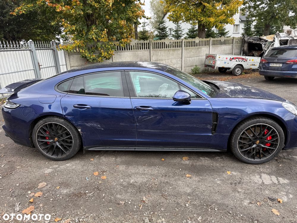 Porsche Panamera GTS - 15