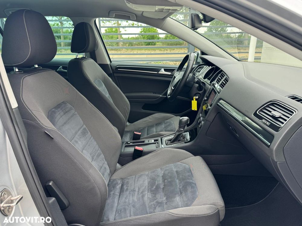 Volkswagen Golf 1.6 TDI DPF DSG Team - 13