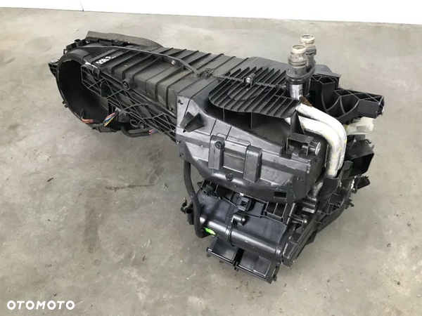 Nagrzewnica Volkswagen Vw Caddy 3 III obudowa chłodnicy nagrzewnicy parownik 1T1819003DA