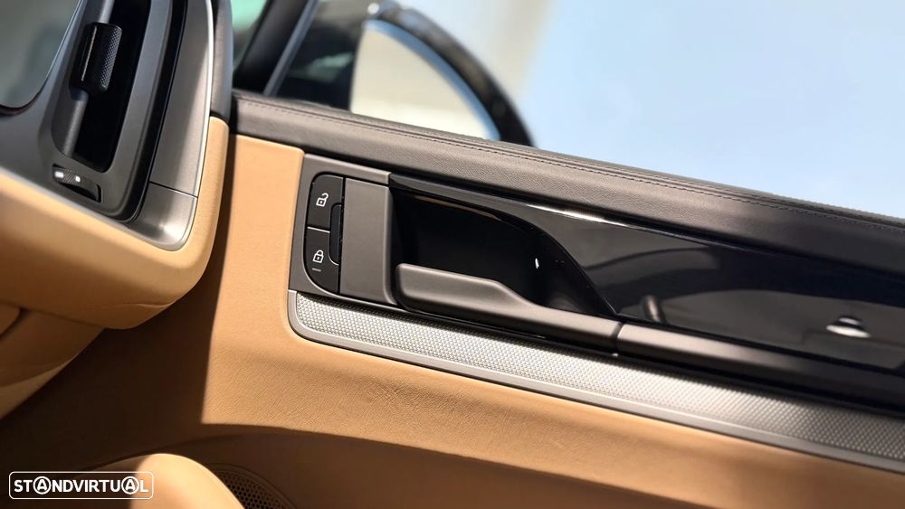 Porsche Cayenne S E-Hybrid - 36