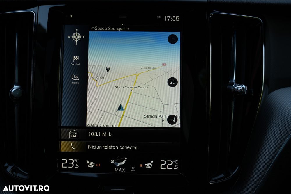 Volvo XC 60 D5 AWD Geartronic RDesign - 23