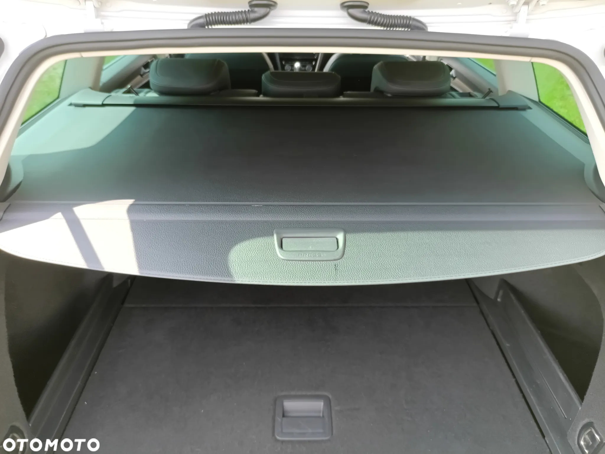 Volkswagen Passat - 35