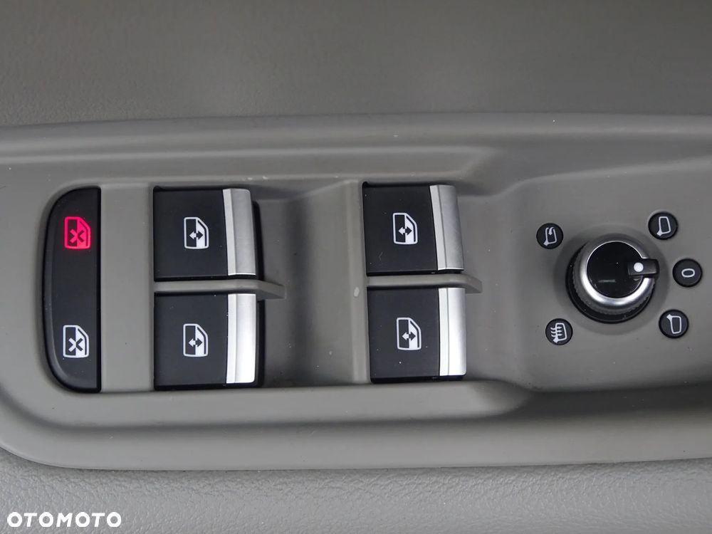Audi A4 Avant 2.0 TDI - 20