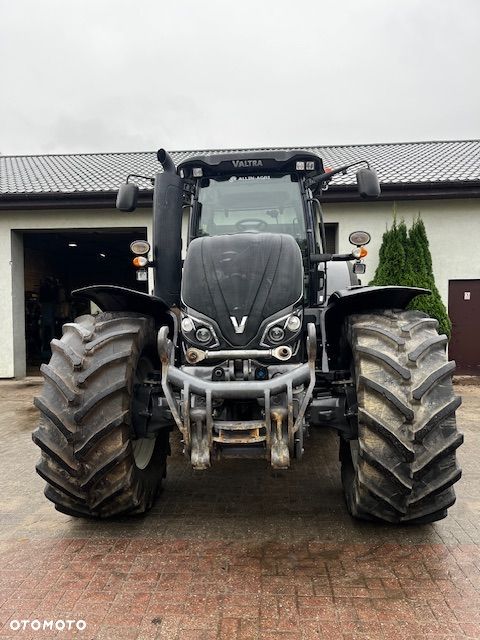 Valtra - 11