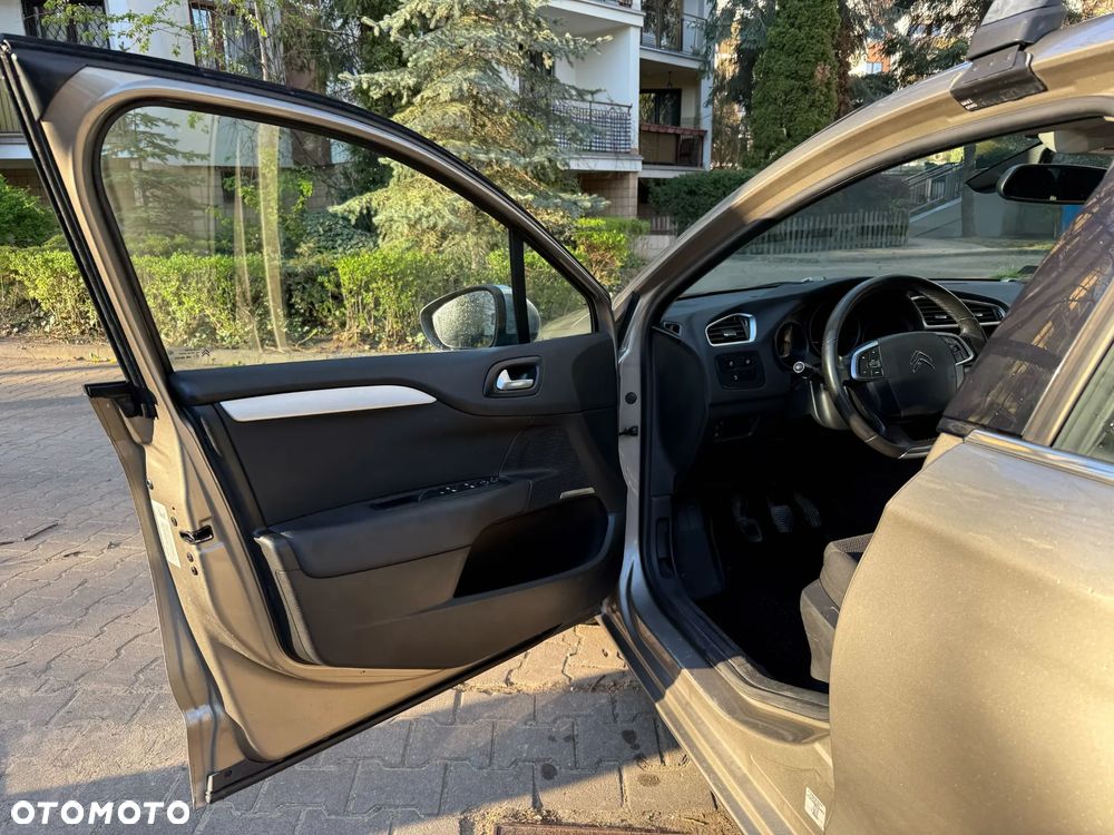 Citroën C4 1.6 HDi Seduction - 19