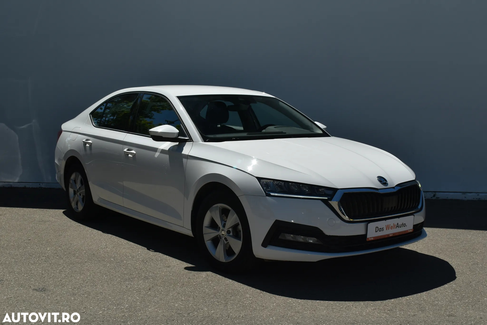 Skoda Octavia 2.0 TDI DSG Ambition - 14