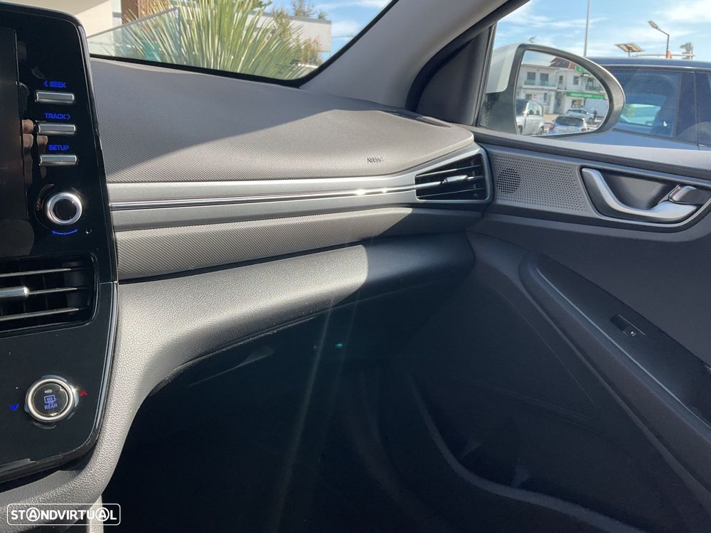 Hyundai Ioniq 1.6 GDI HEV - 35