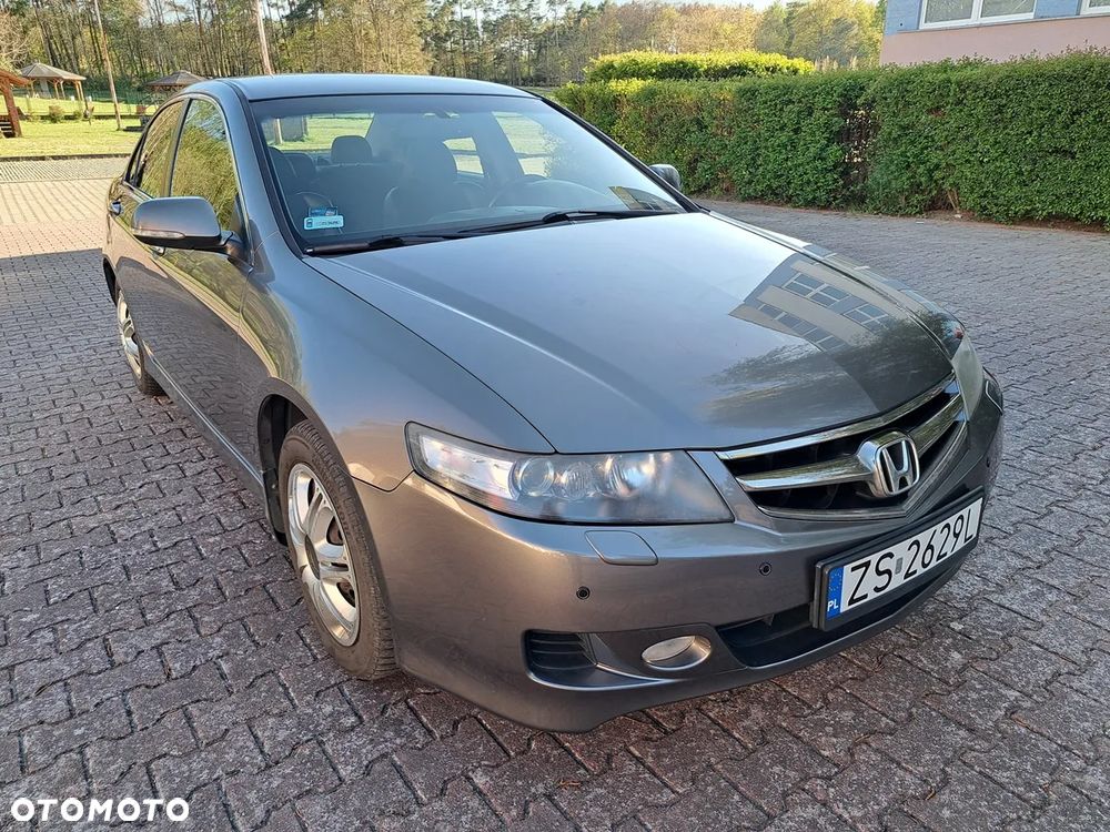 Honda Accord 2.0 Sport - 27