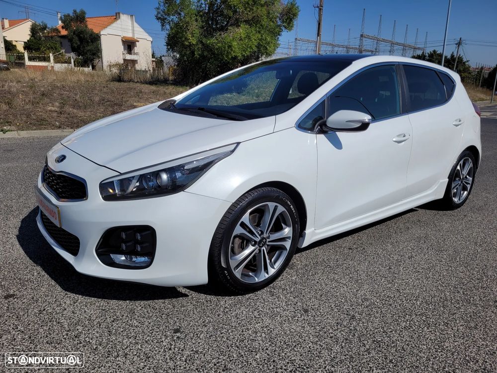 Kia Ceed 1.6 CRDi GT Line - 28