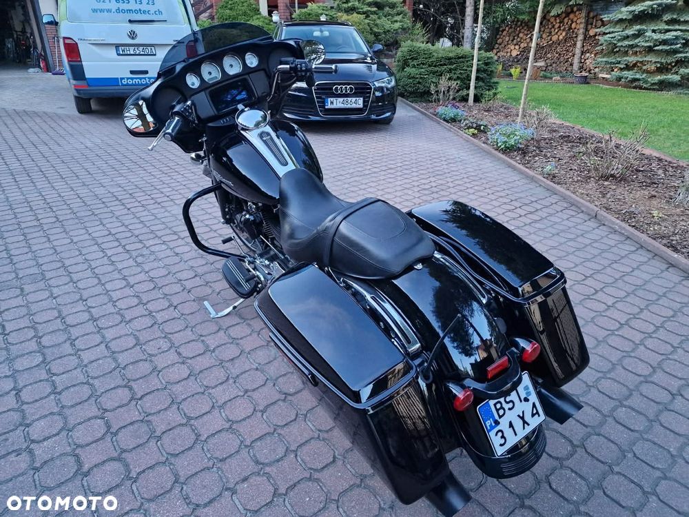 Harley-Davidson Touring Street Glide - 3