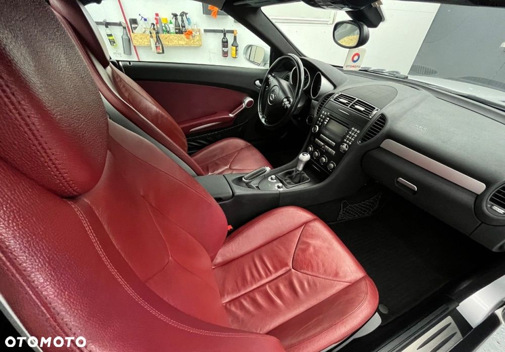 Mercedes-Benz SLK - 24