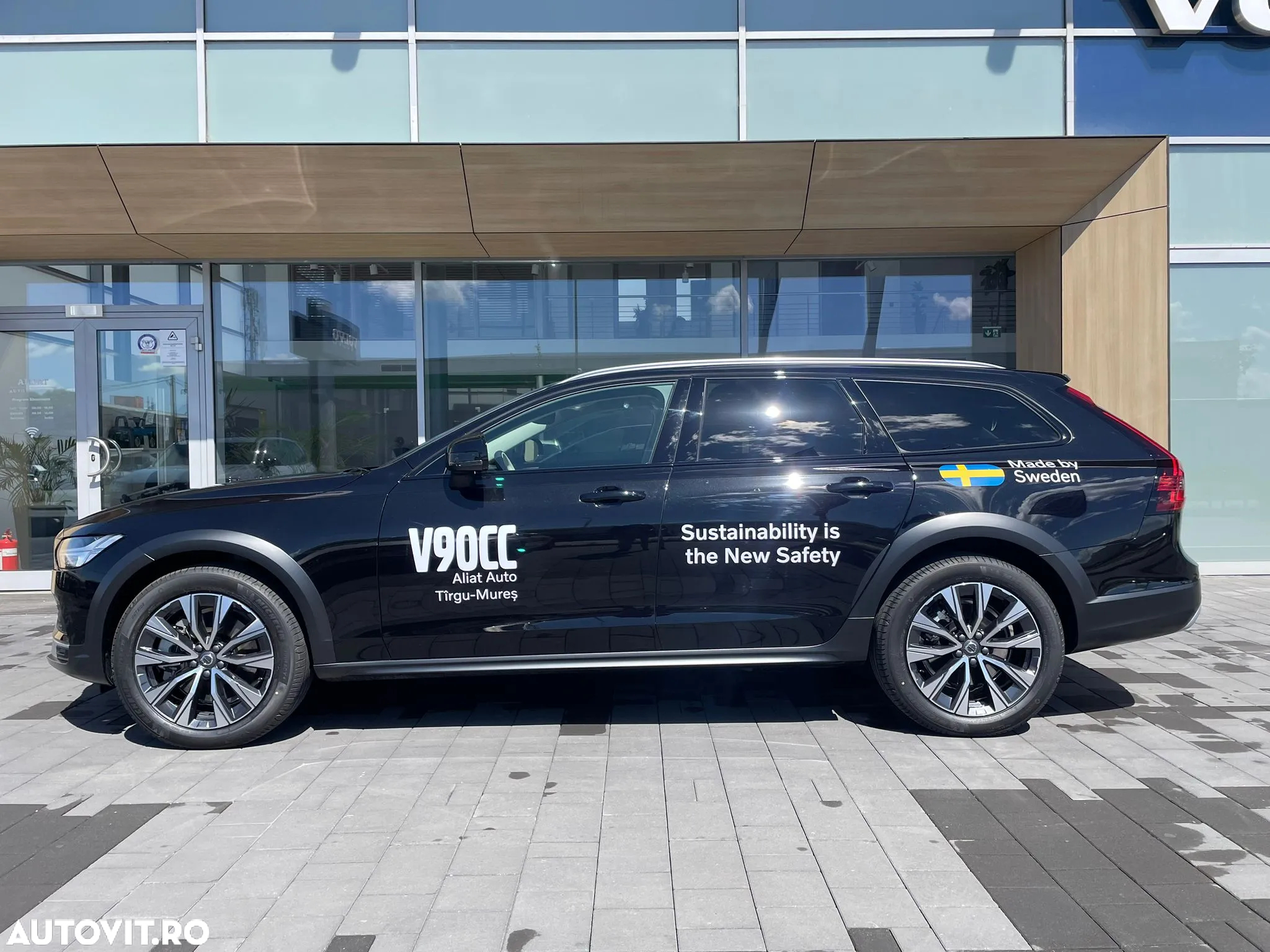 Volvo V90 V90CC B4 MHEV AT AWD Plus Bright - 4