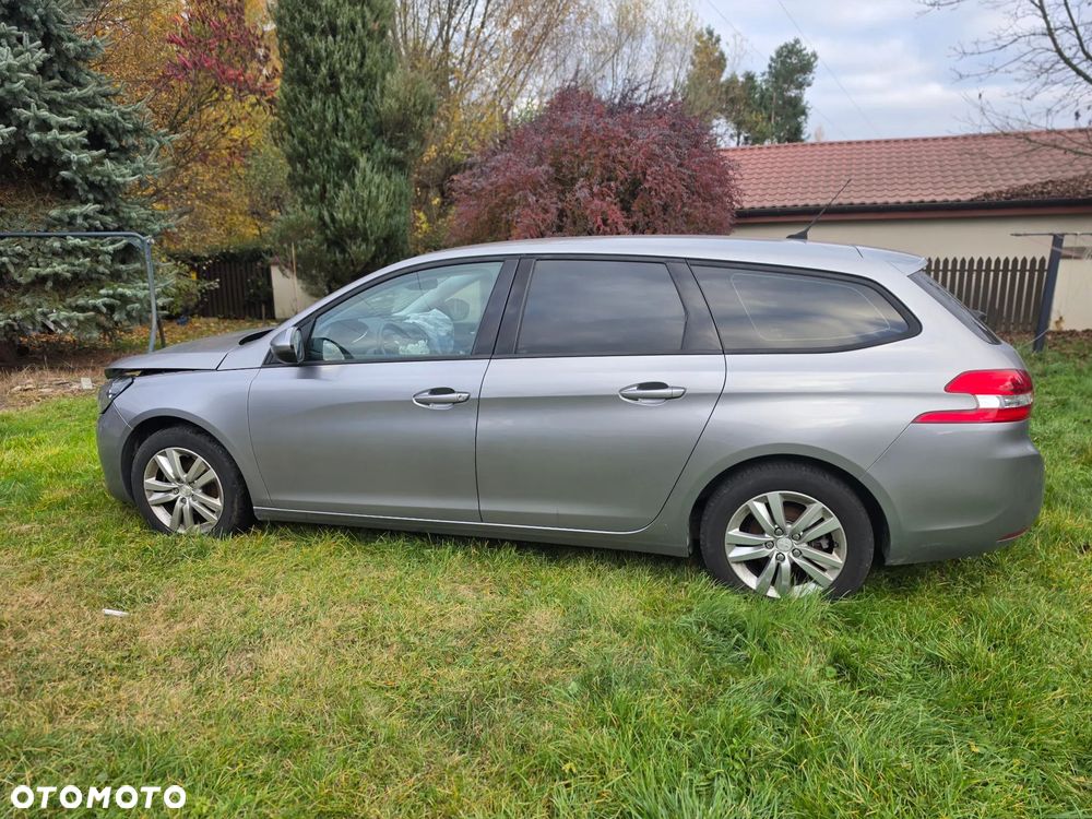 Peugeot 308 1.6 BlueHDi Allure S&S - 3
