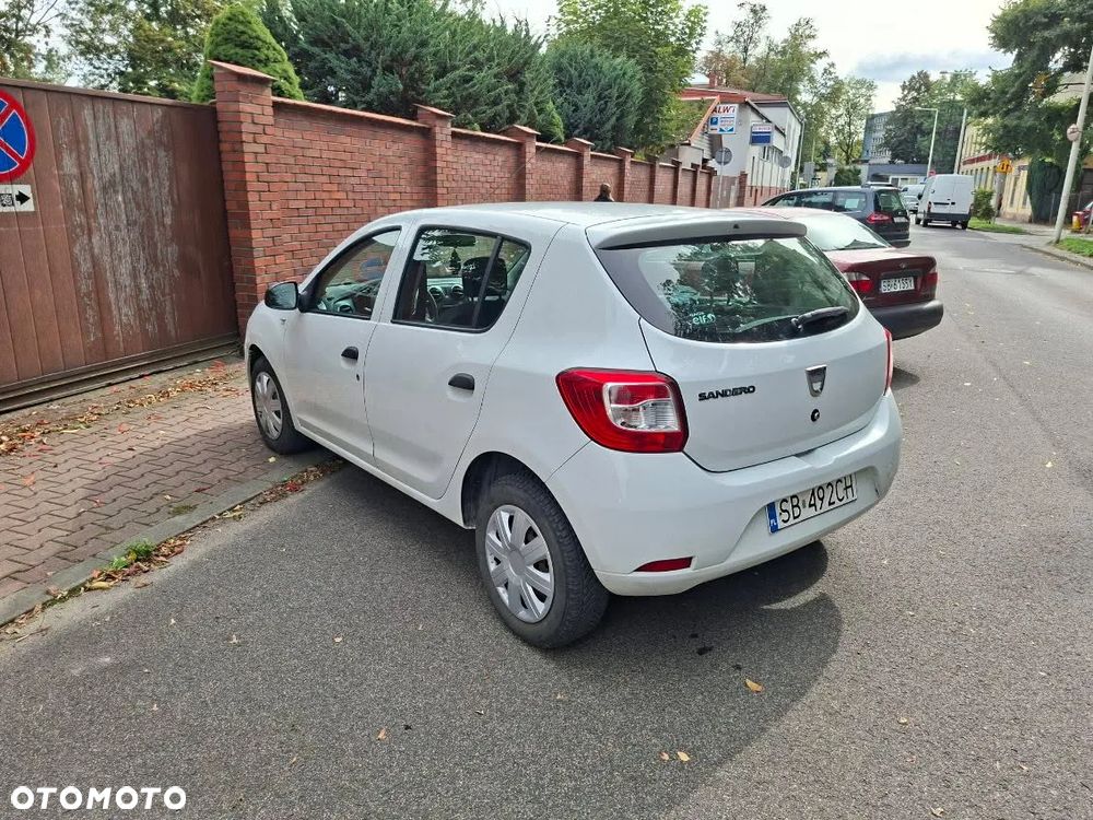Dacia Sandero - 4