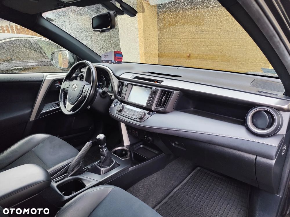 Toyota RAV4 2.0 D-4D Prestige 4x2 - 24