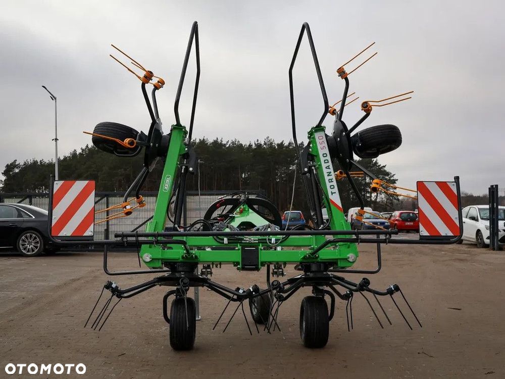 Przetrząsacz karuzelowy Talex TORNADO 550 cm 5,5m - 1