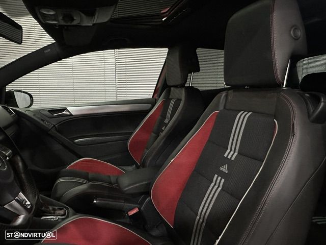 VW Golf 2.0 GTI DSG adidas - 19
