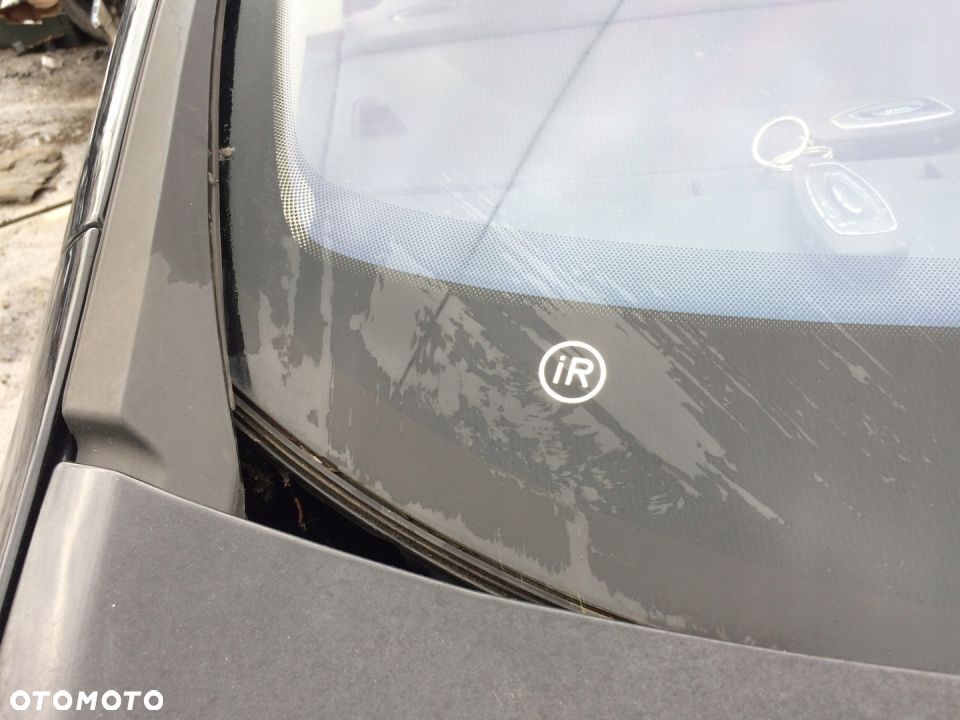 SZYBA CZOŁOWA IR S-MAX MK1 - 2