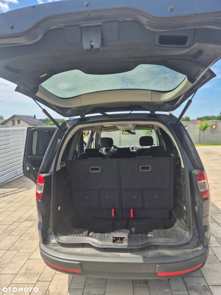 Ford Galaxy 2.0 TDCi Titanium - 12