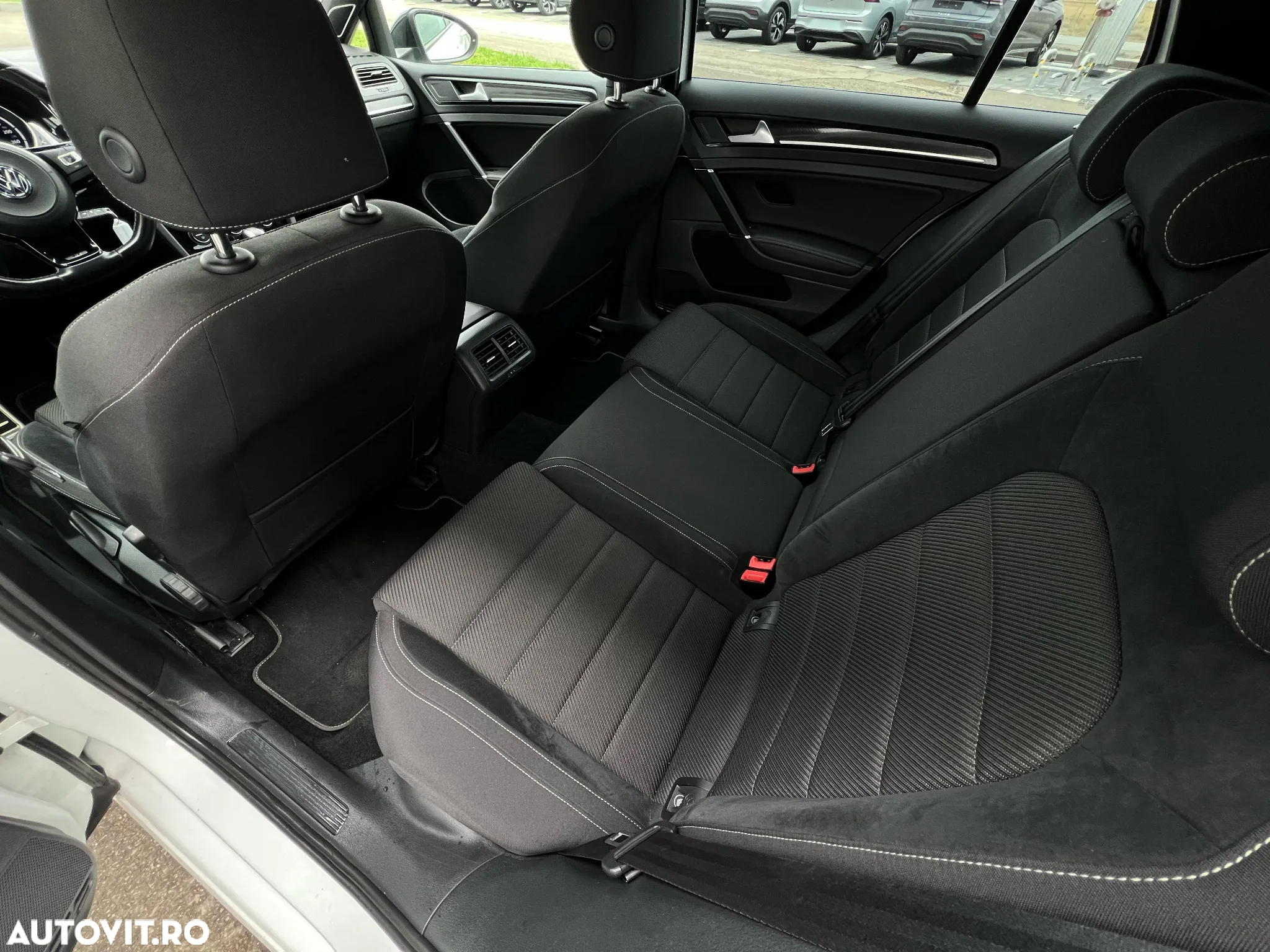Volkswagen Golf R 2.0 TSI OPF 4Motion DSG - 13