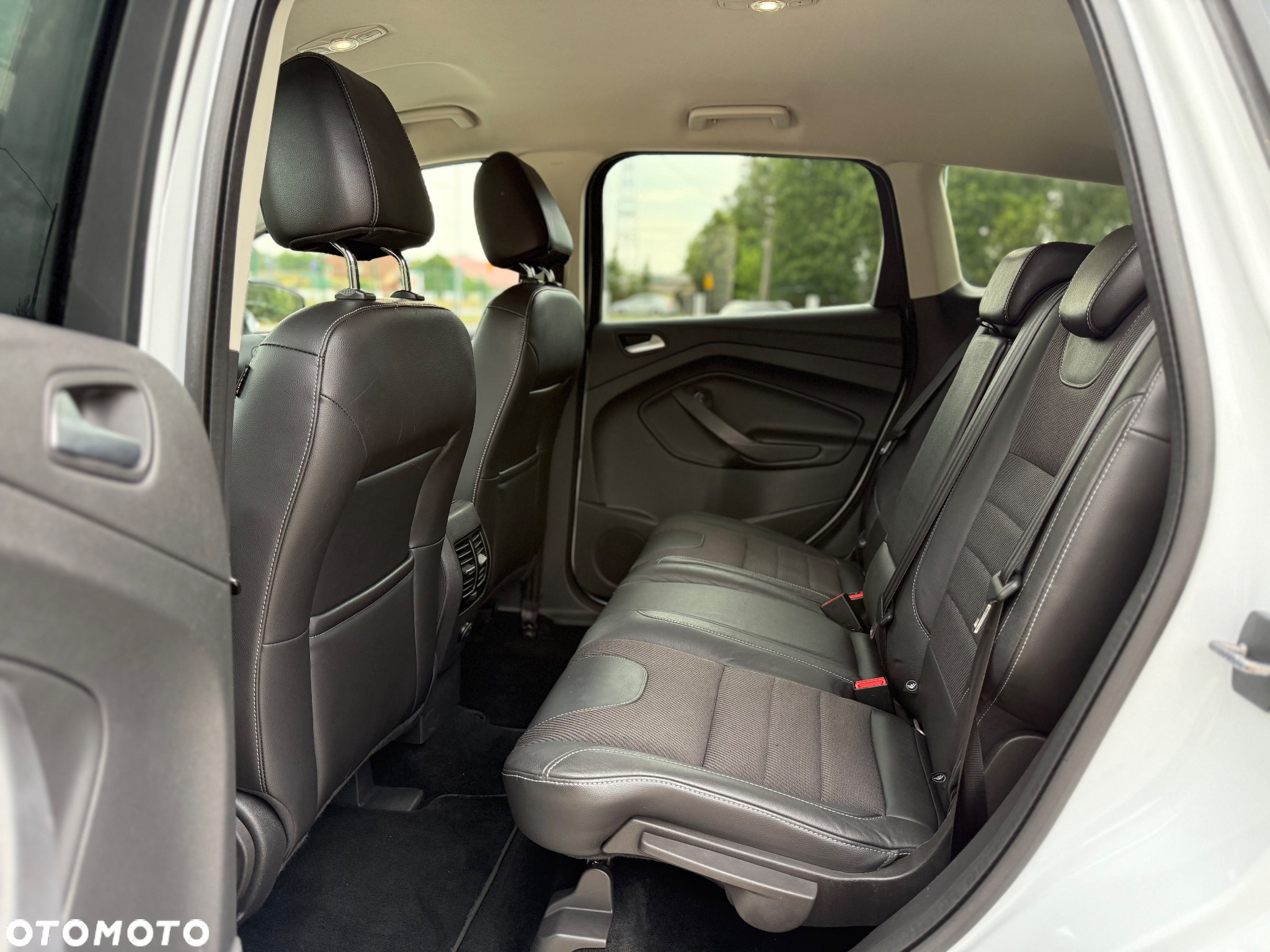 Ford Kuga 2.0 TDCi 4x4 Trend - 16