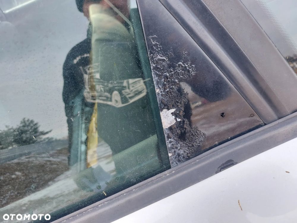 AUDI A4 B6 DRZWI LEWY TYŁ TYLNE LEWE KOMPLETNE LY7W 40/11 - 2