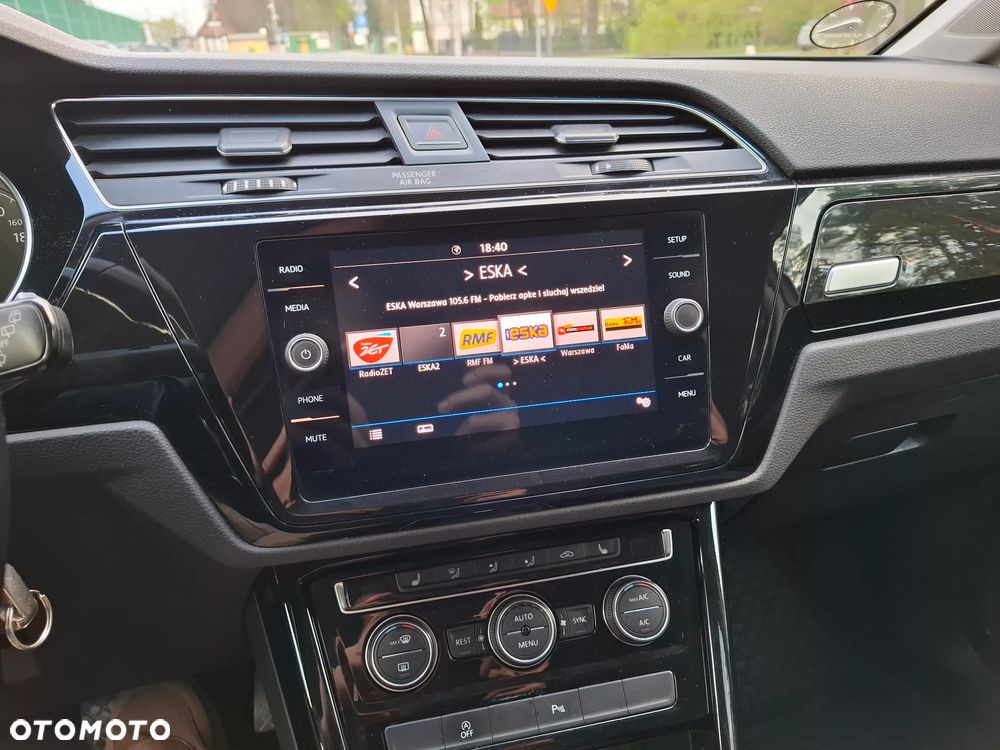 Volkswagen Touran 2.0 TDI SCR DSG Highline - 21