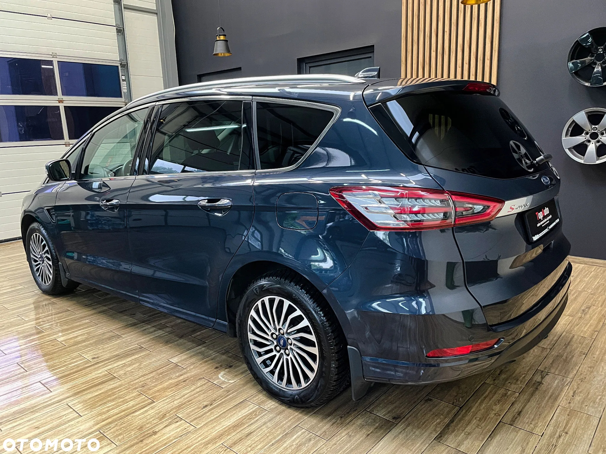 Ford S-Max - 10