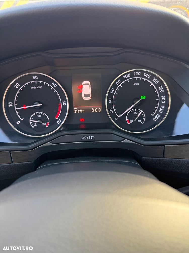 Skoda Superb 2.0 TDI DSG Style - 12