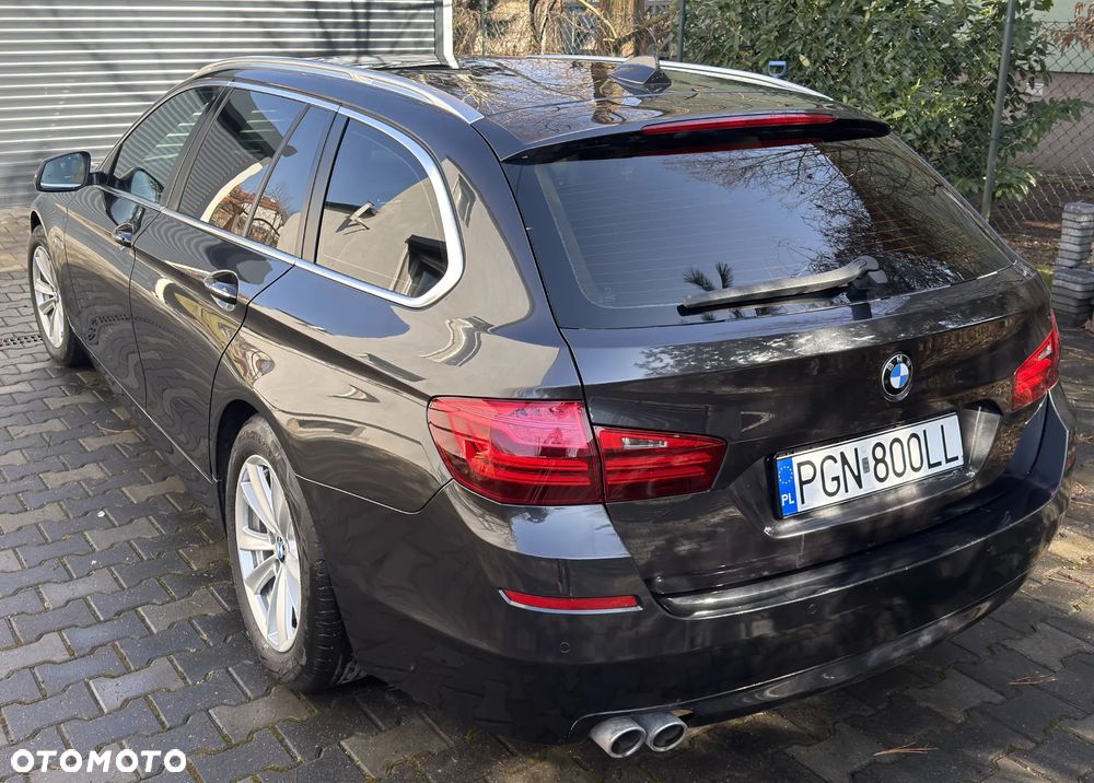 BMW Seria 5 520d xDrive - 7