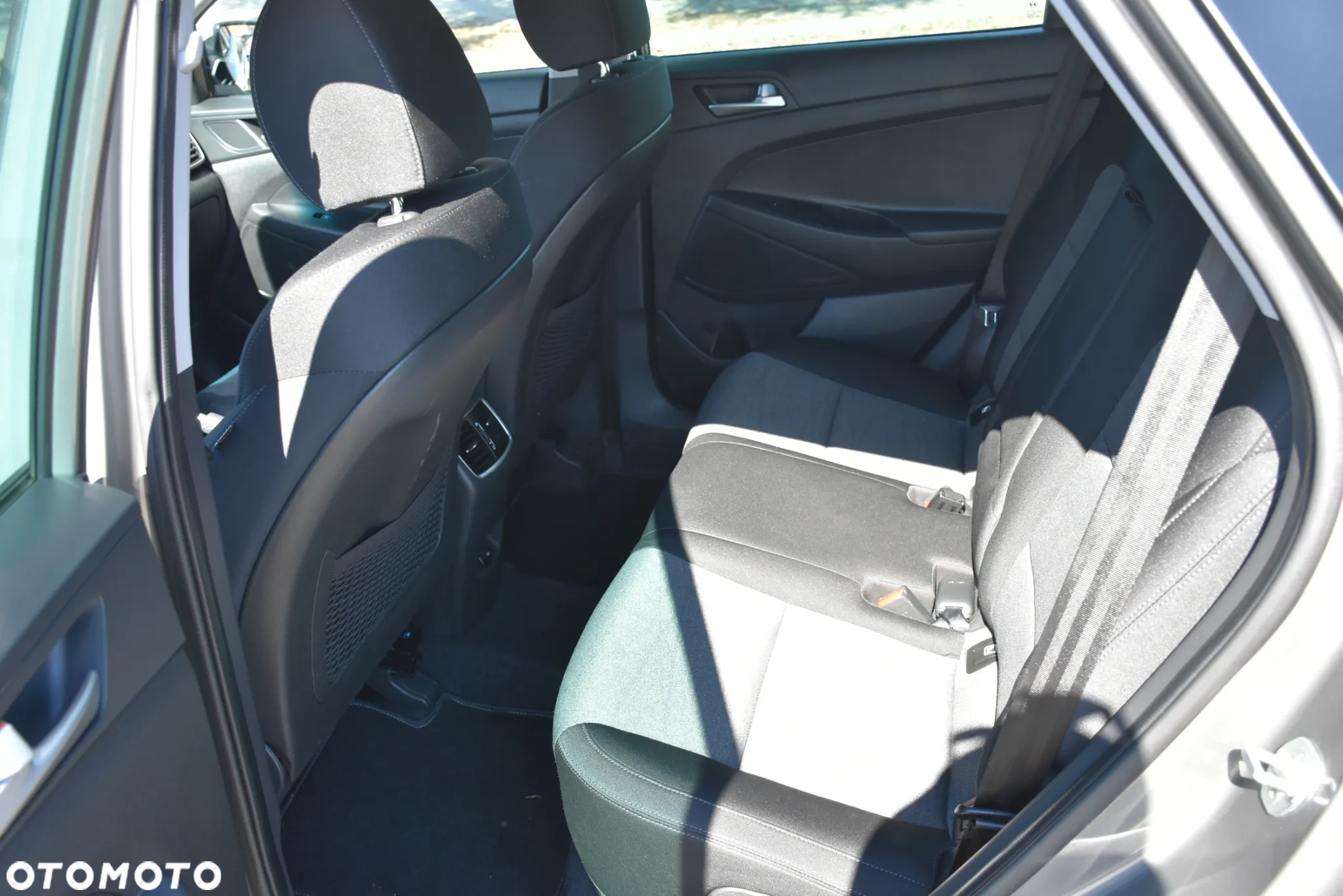 Hyundai Tucson 1.6 T-GDi Comfort 2WD - 24