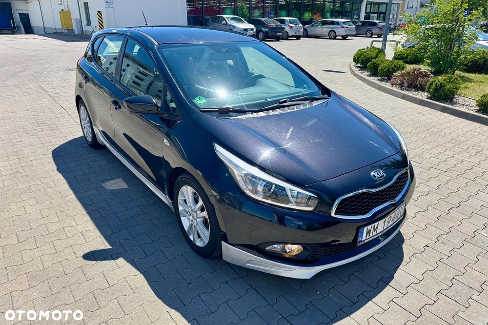 Kia Ceed - 9