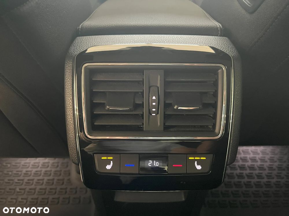 Skoda Superb 2.0 TDI SCR Style DSG - 14